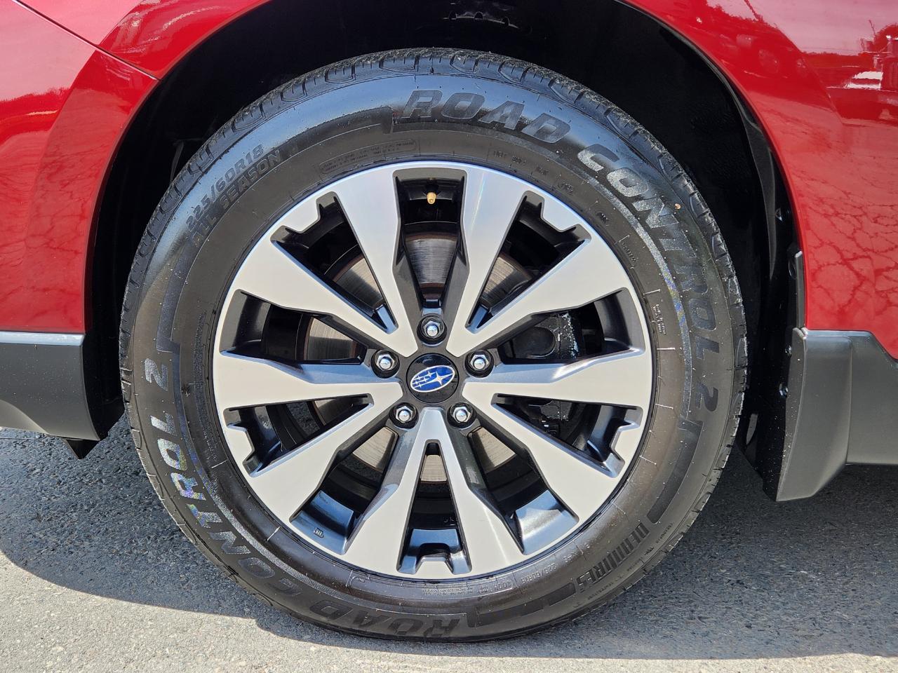 Subaru Outback 4dr Wgn 3.6R Limited 2015
