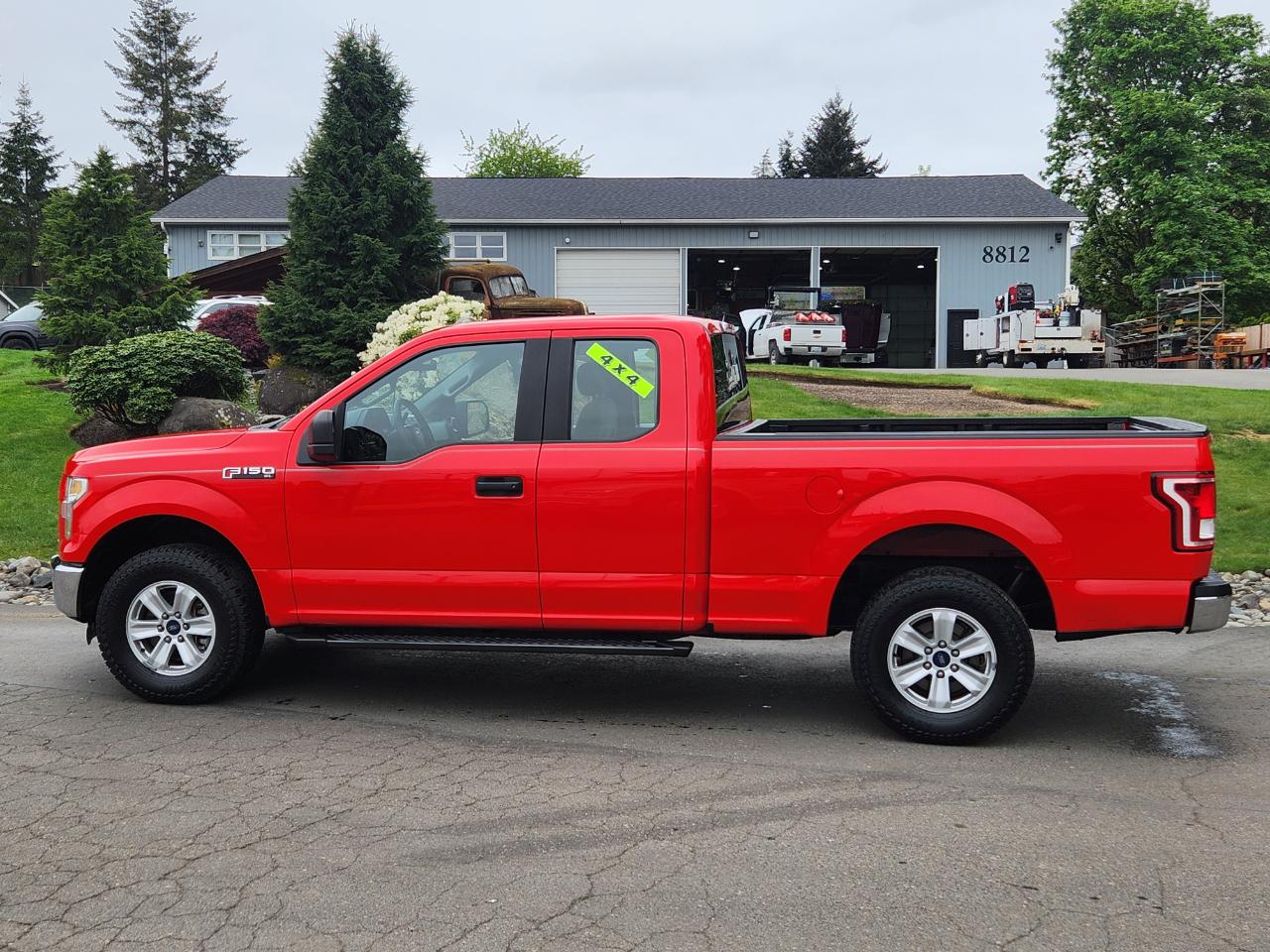 Ford F-150 4WD SuperCab 145" XL 2016