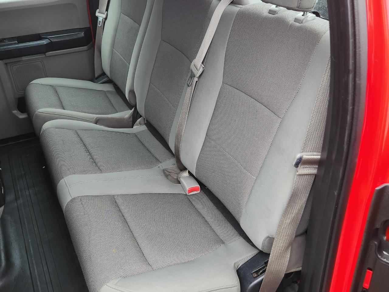 Ford F-150 4WD SuperCab 145" XL 2016