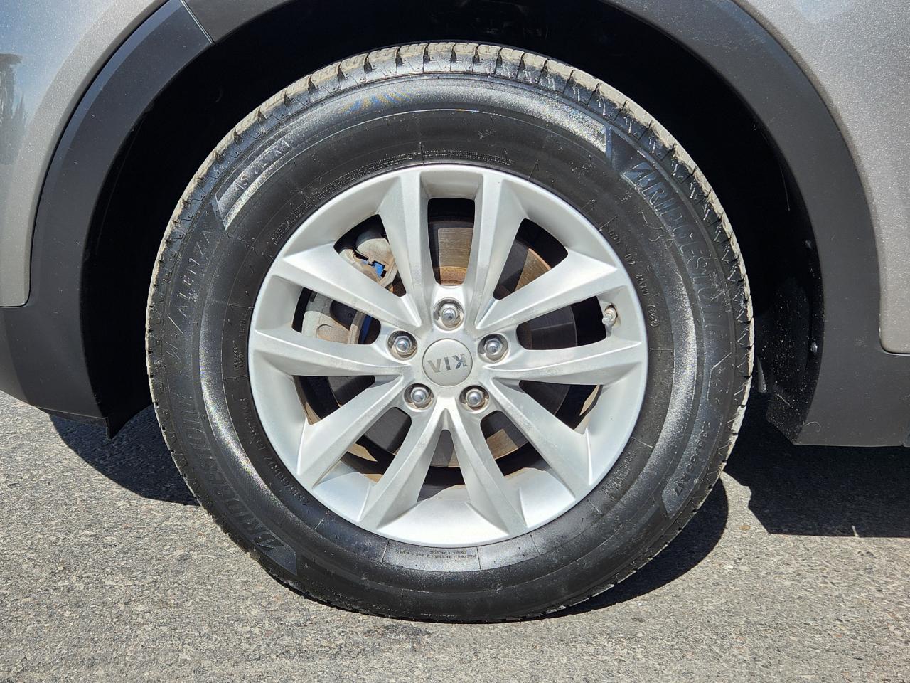 Kia Sorento AWD 4dr 2.4L LX 2016