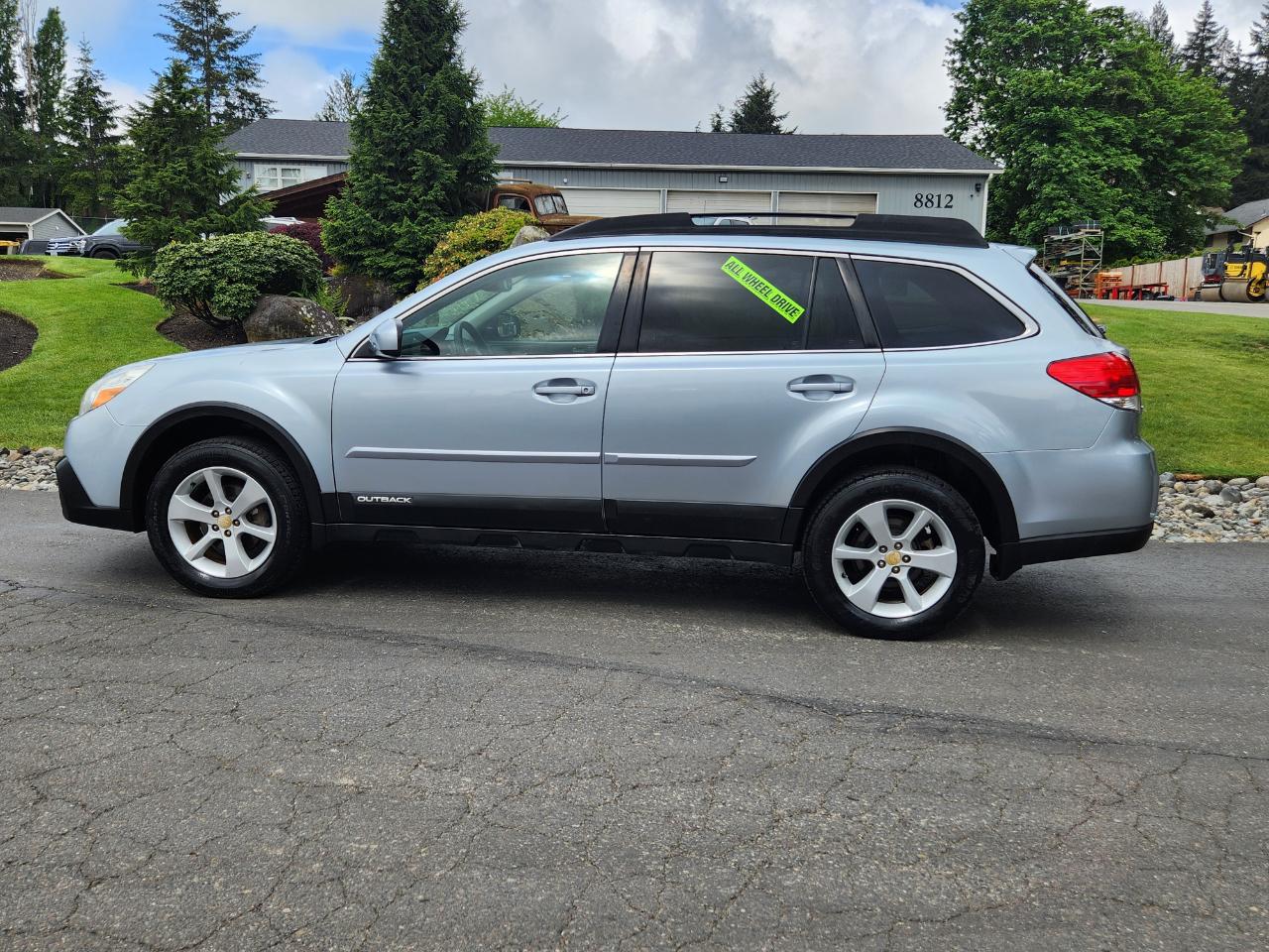 Subaru Outback 4dr Wgn H4 Auto 2.5i Premium 2014