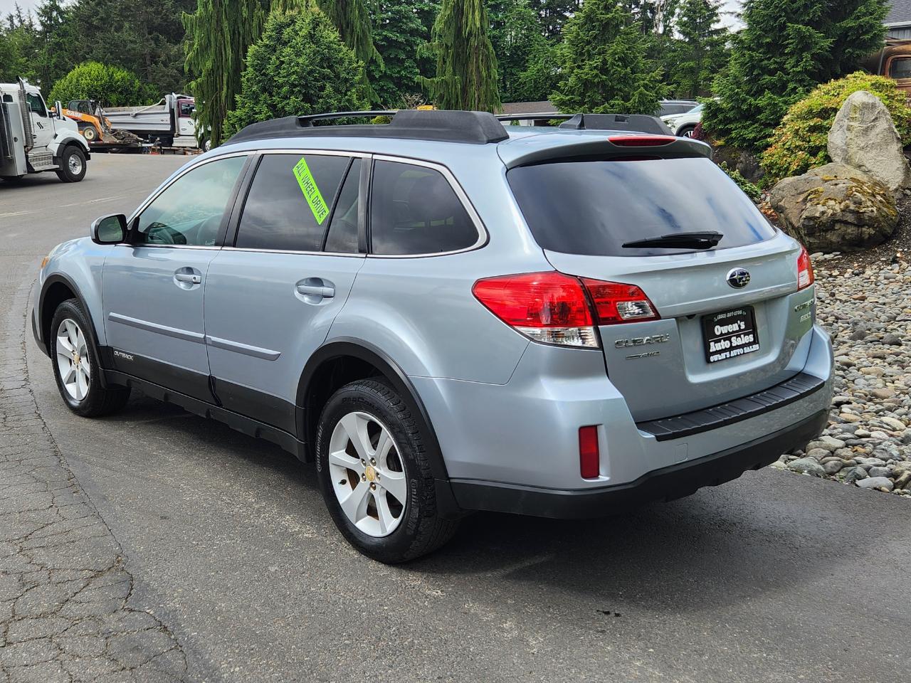 Subaru Outback 4dr Wgn H4 Auto 2.5i Premium 2014