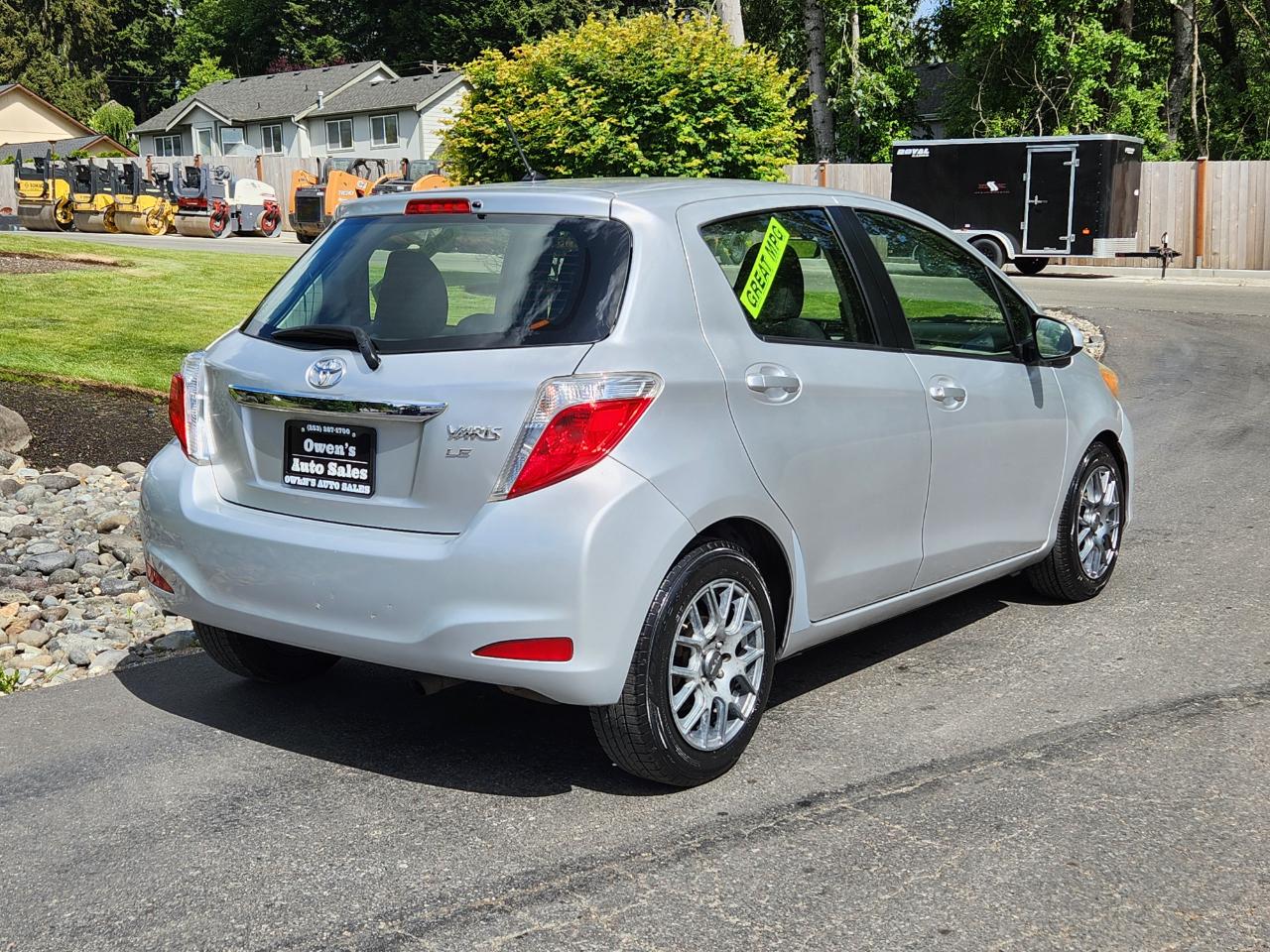 Toyota Yaris 5dr Liftback Auto LE (Natl) 2012