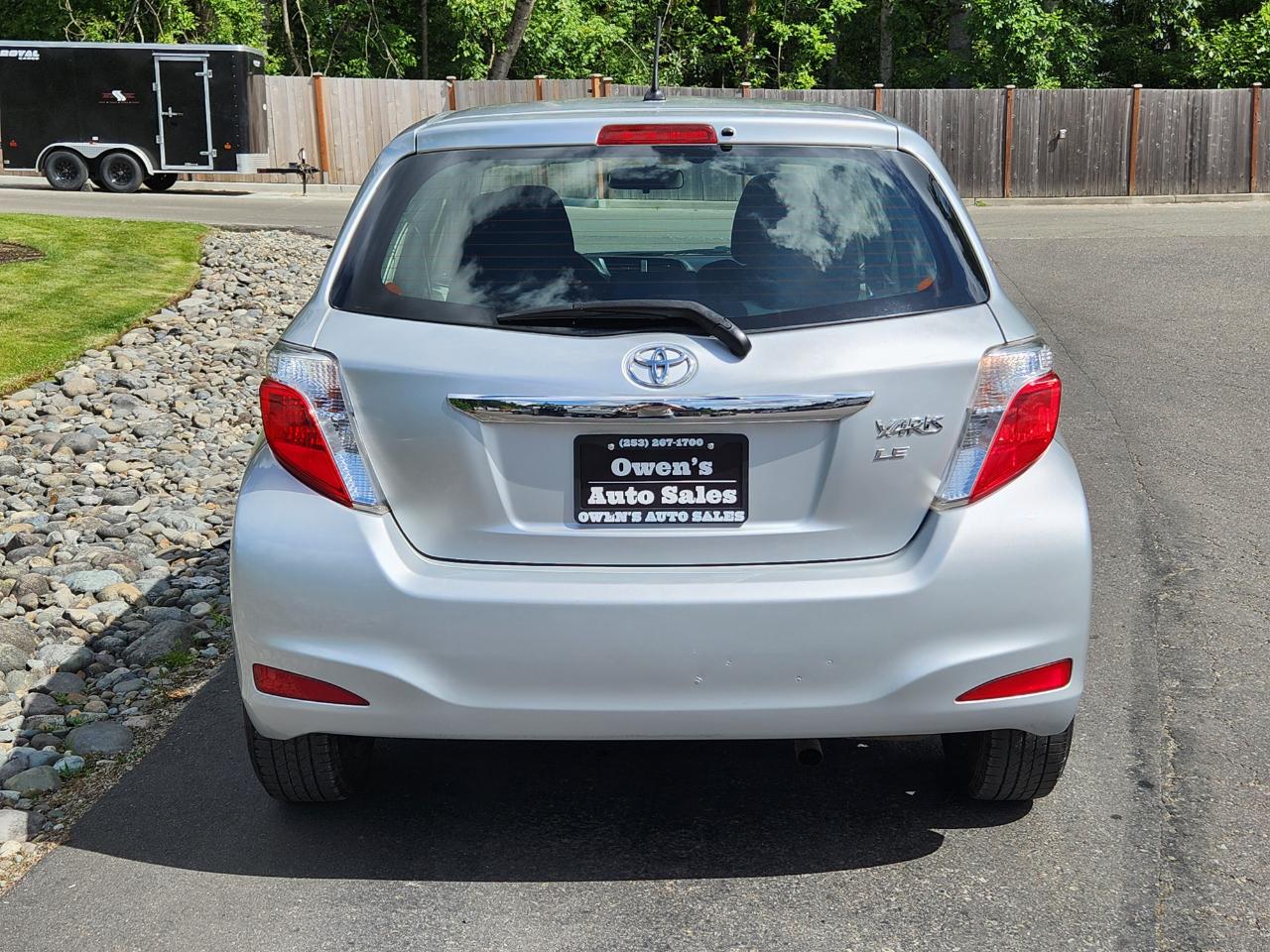 Toyota Yaris 5dr Liftback Auto LE (Natl) 2012