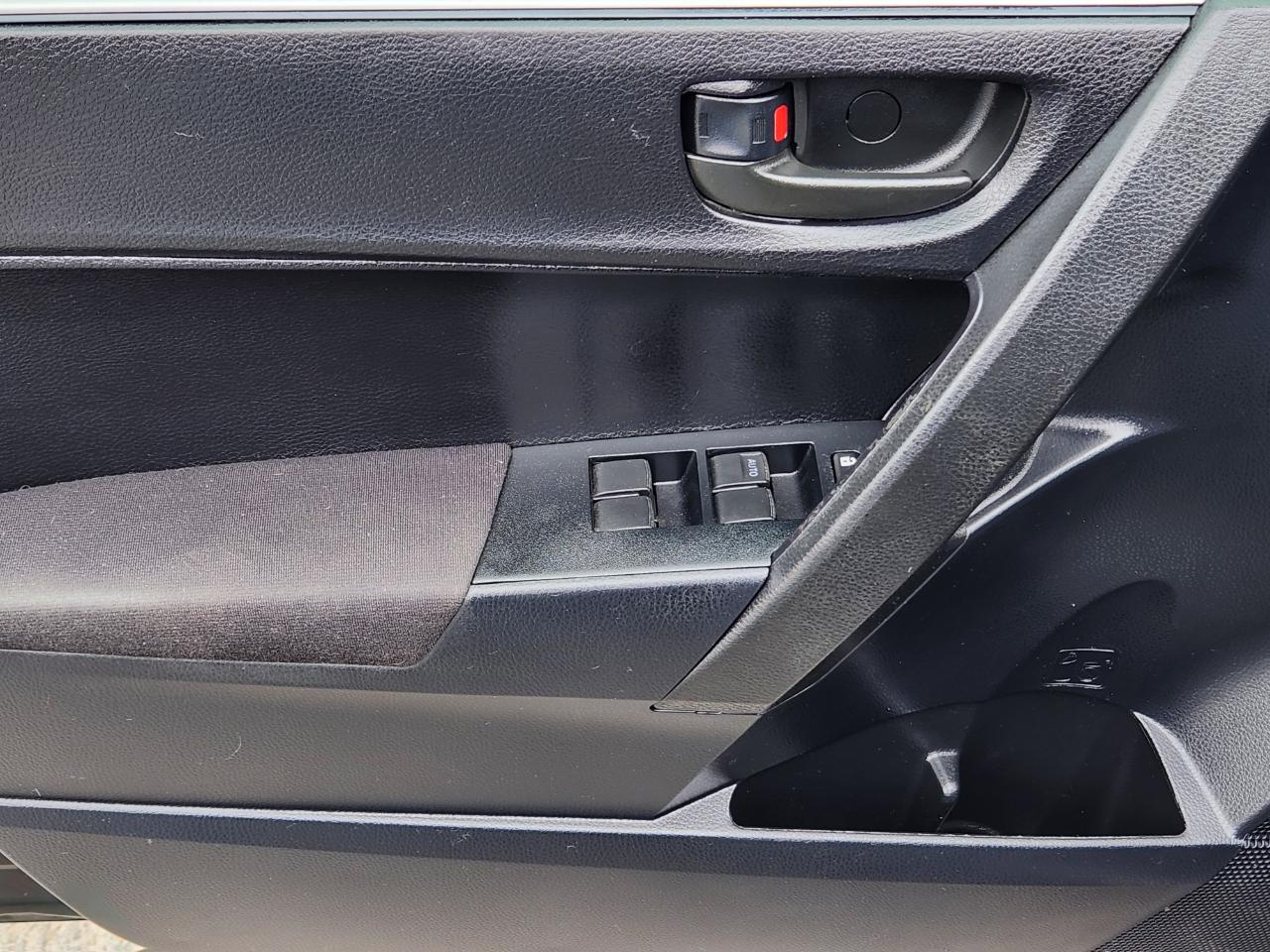 Toyota Corolla 4dr Sdn Auto L (Natl) 2016