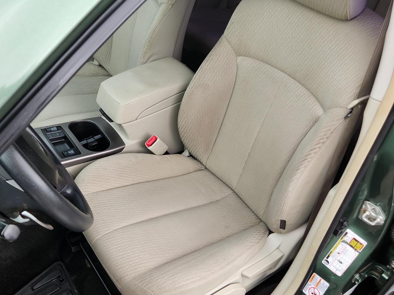 Subaru Outback 4dr Wgn H4 Auto 2.5i 2012