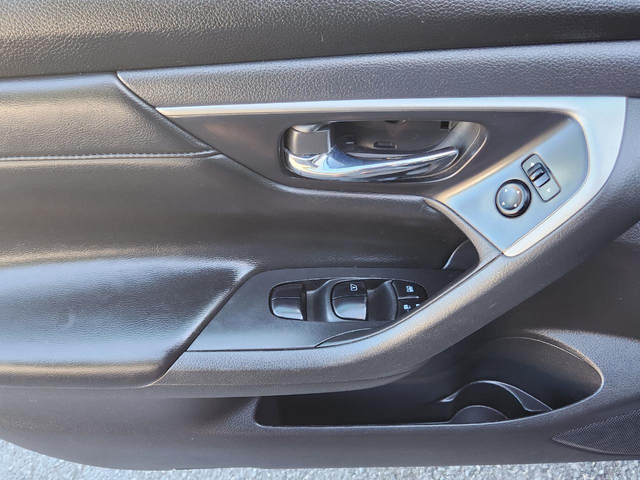 Nissan Altima 4dr Sdn I4 2.5 S 2015