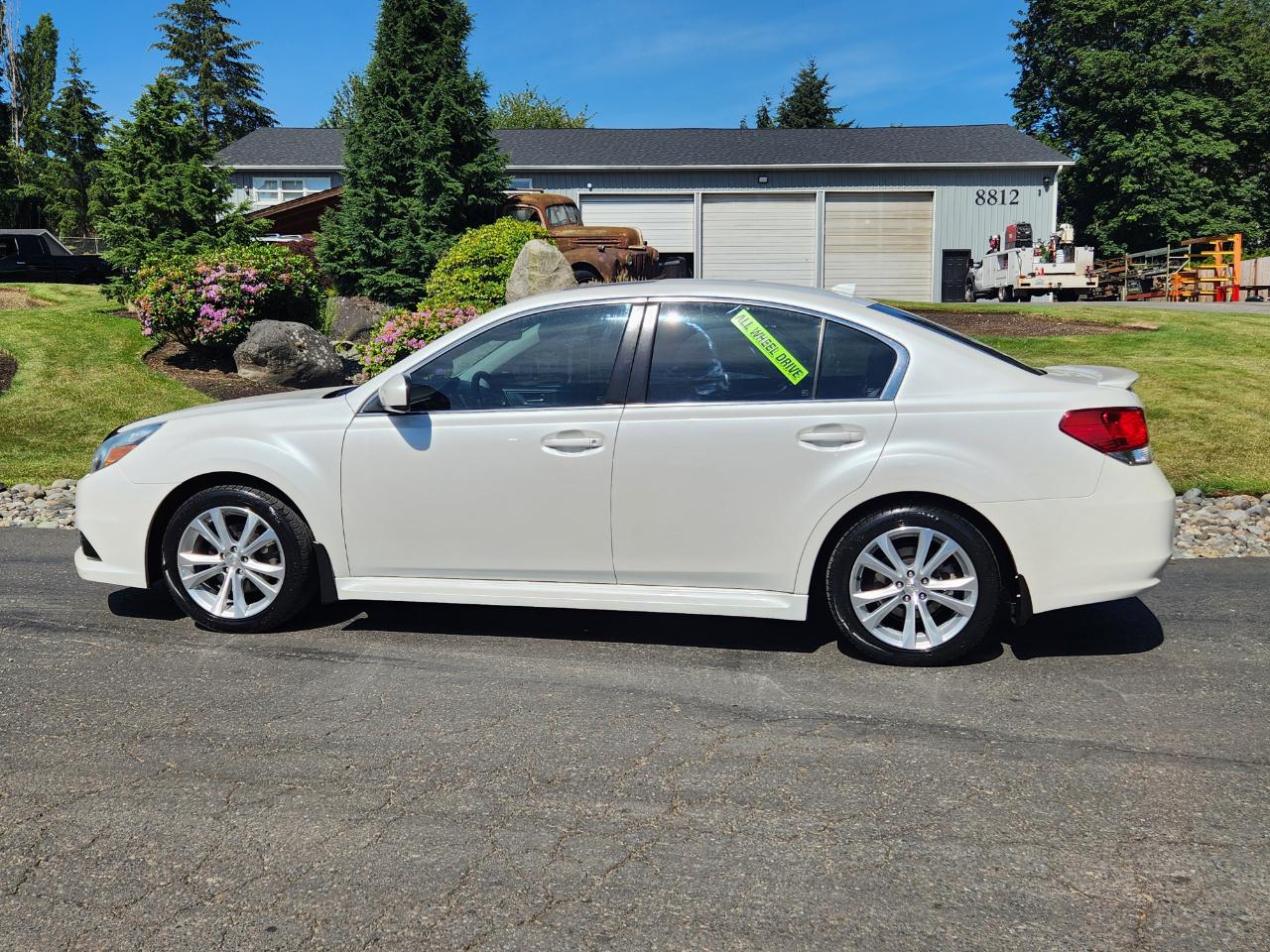 Subaru Legacy 4dr Sdn H4 Auto 2.5i Limited 2013