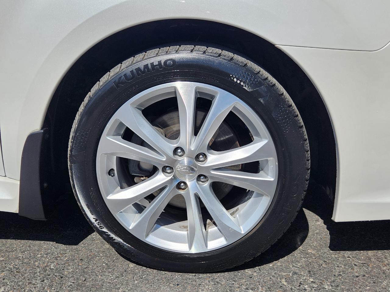 Subaru Legacy 4dr Sdn H4 Auto 2.5i Limited 2013