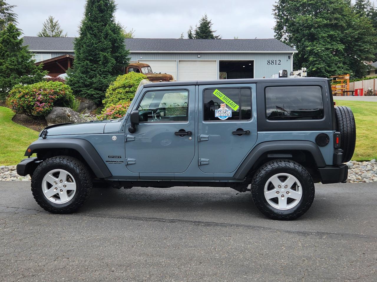 Jeep Wrangler Unlimited 4WD 4dr Sport 2014