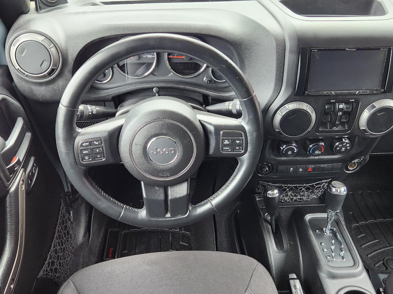 Jeep Wrangler Unlimited 4WD 4dr Sport 2014