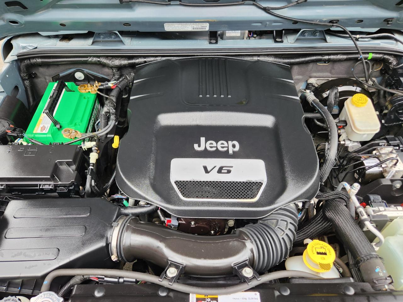 Jeep Wrangler Unlimited 4WD 4dr Sport 2014