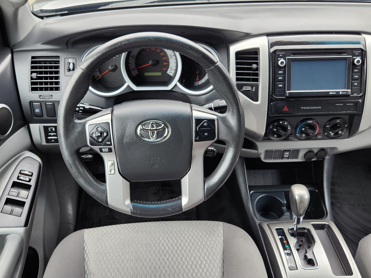 Toyota Tacoma 2WD Double Cab V6 AT PreRunner (Natl) 2015