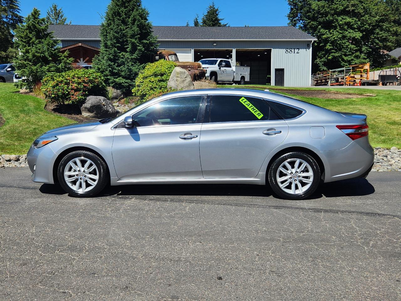 Toyota Avalon 4dr Sdn XLE Touring (Natl) 2015
