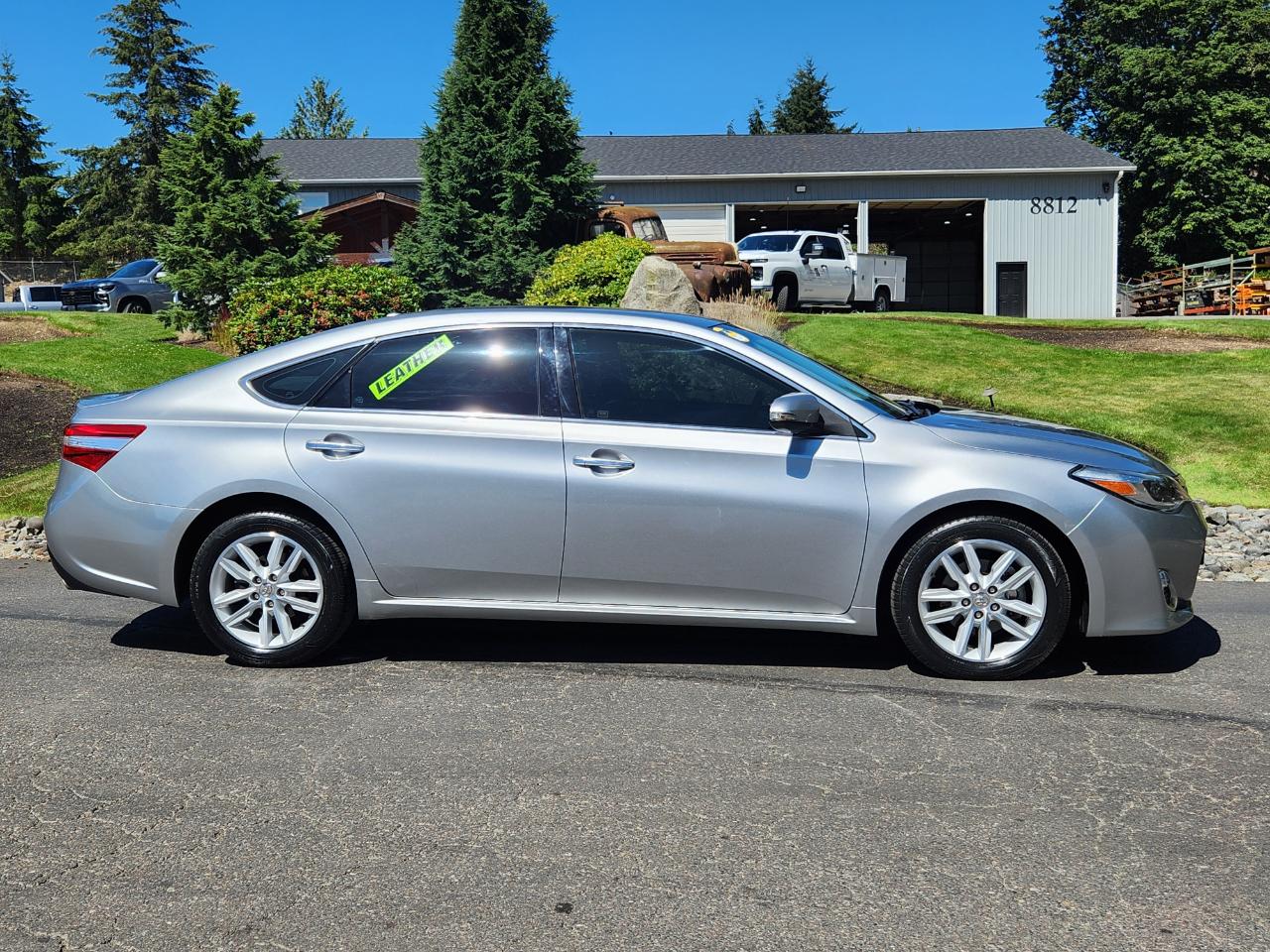 Toyota Avalon 4dr Sdn XLE Touring (Natl) 2015