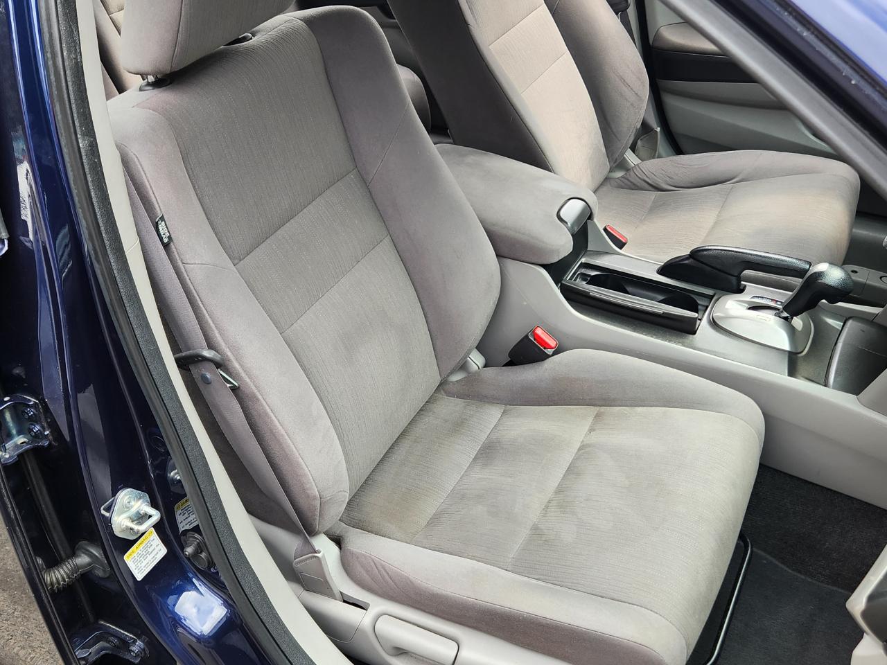 Honda Accord Sdn 4dr I4 Auto LX 2012