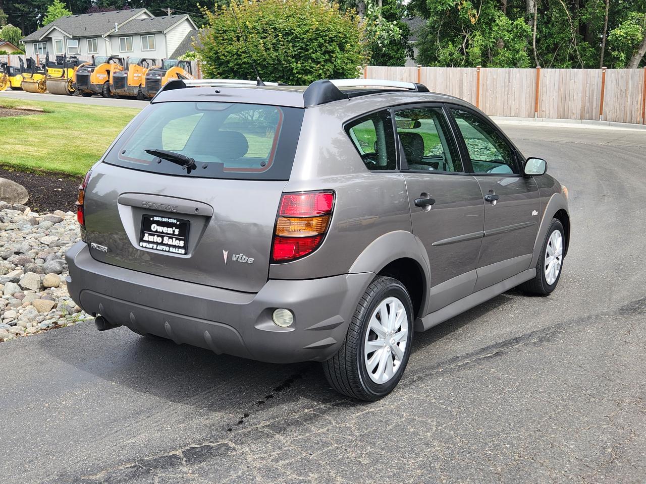 Pontiac Vibe 4dr HB 2004