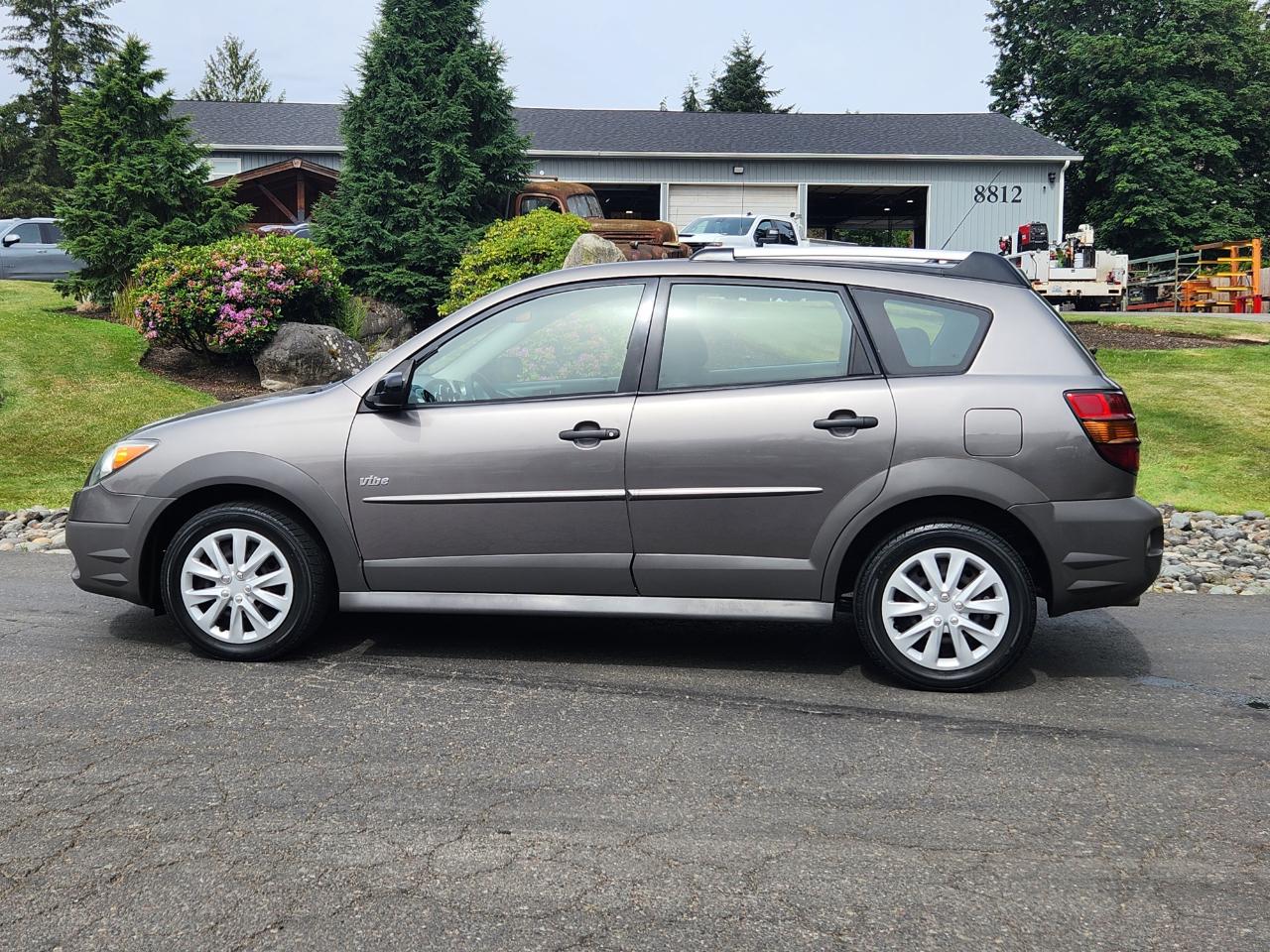 Pontiac Vibe 4dr HB 2004
