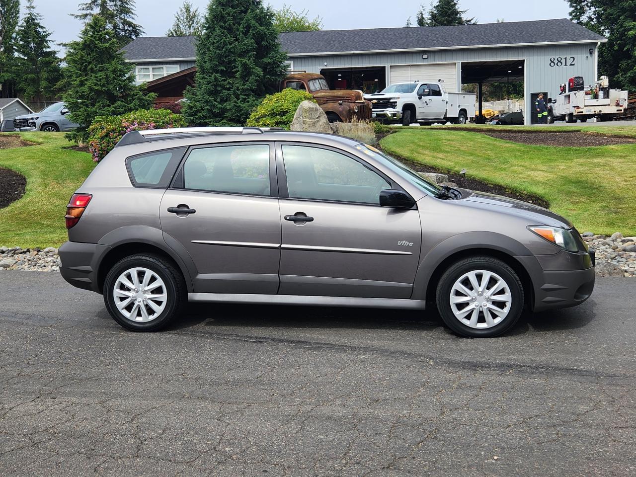 Pontiac Vibe 4dr HB 2004