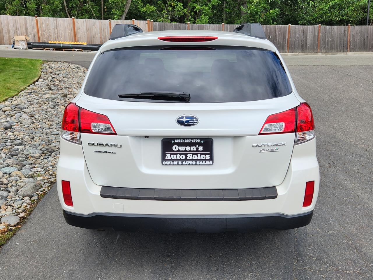 Subaru Outback 4dr Wgn H4 Auto 2.5i Premium 2013