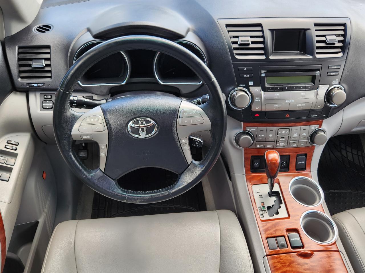 Toyota Highlander FWD 4dr Limited (Natl) 2008