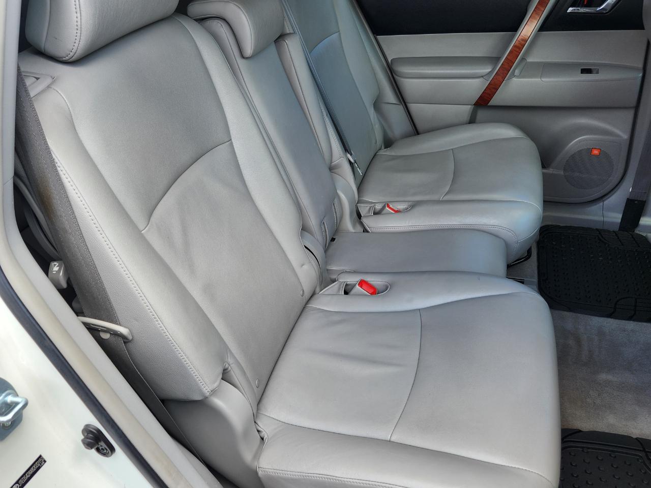 Toyota Highlander FWD 4dr Limited (Natl) 2008