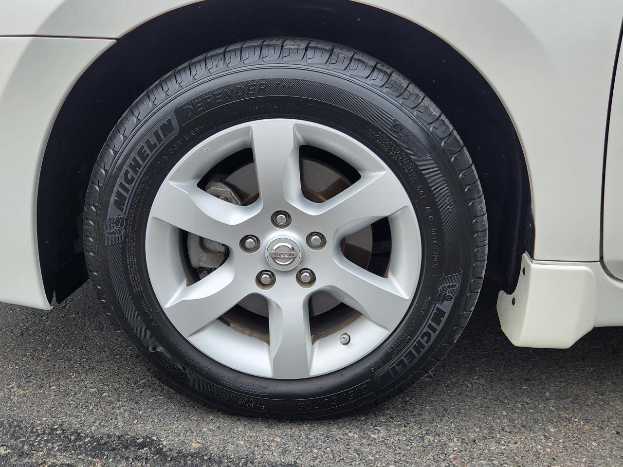Nissan Altima 4dr Sdn V6 CVT 3.5 SL 2007