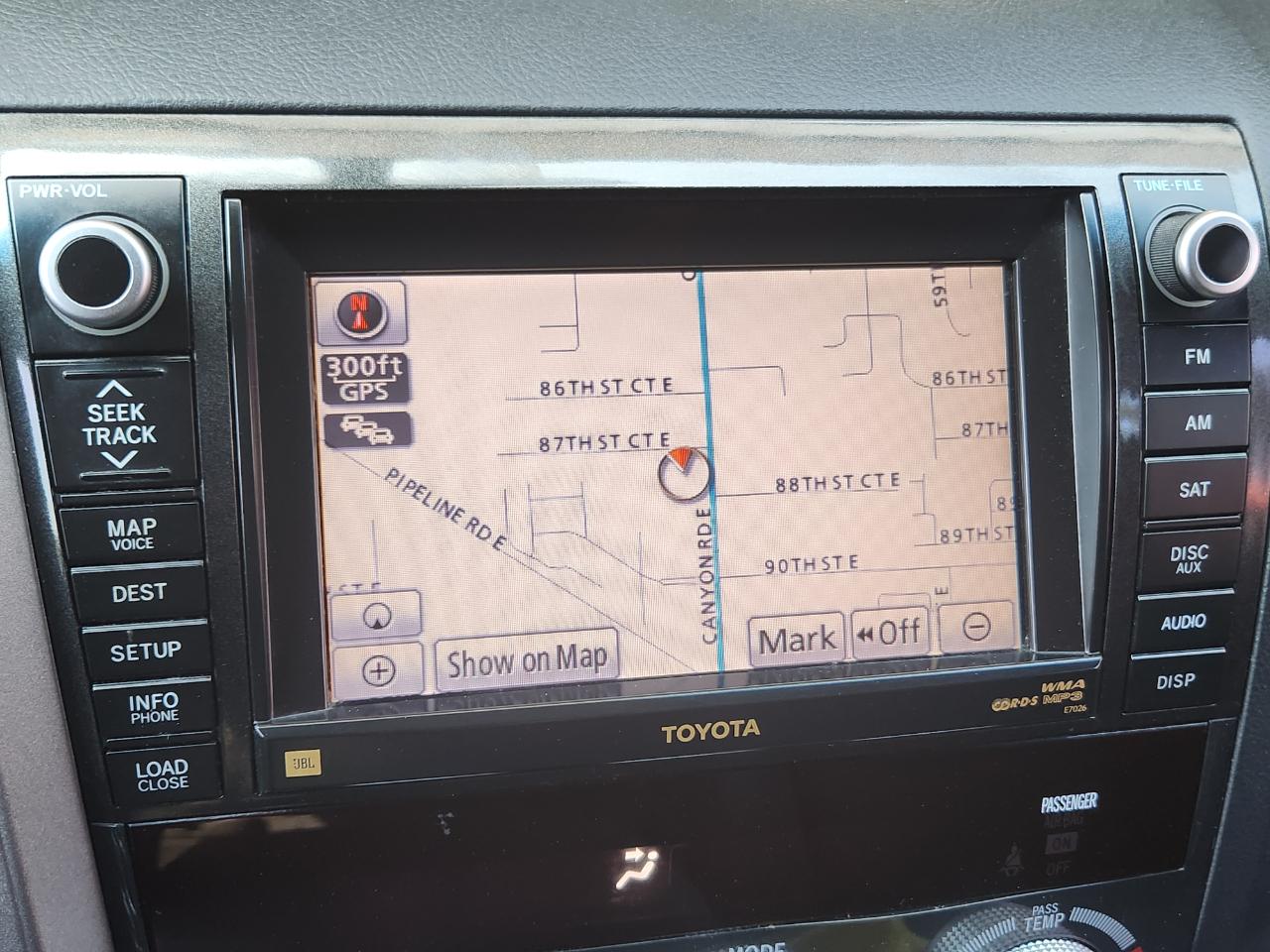 Toyota Sequoia RWD 5.7L Limited (Natl) 2010