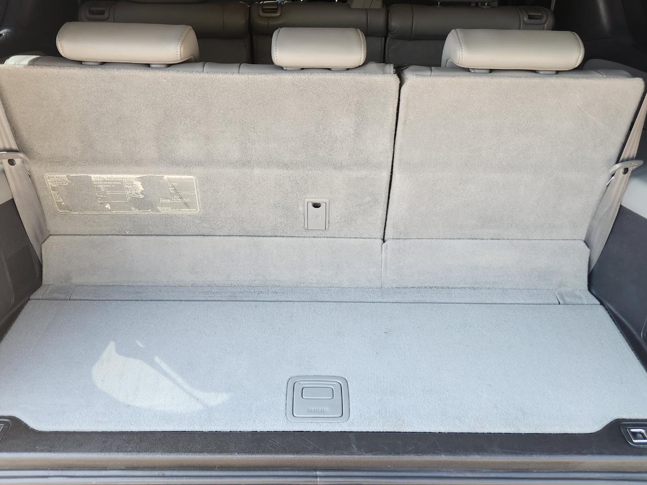 Toyota Sequoia RWD 5.7L Limited (Natl) 2010