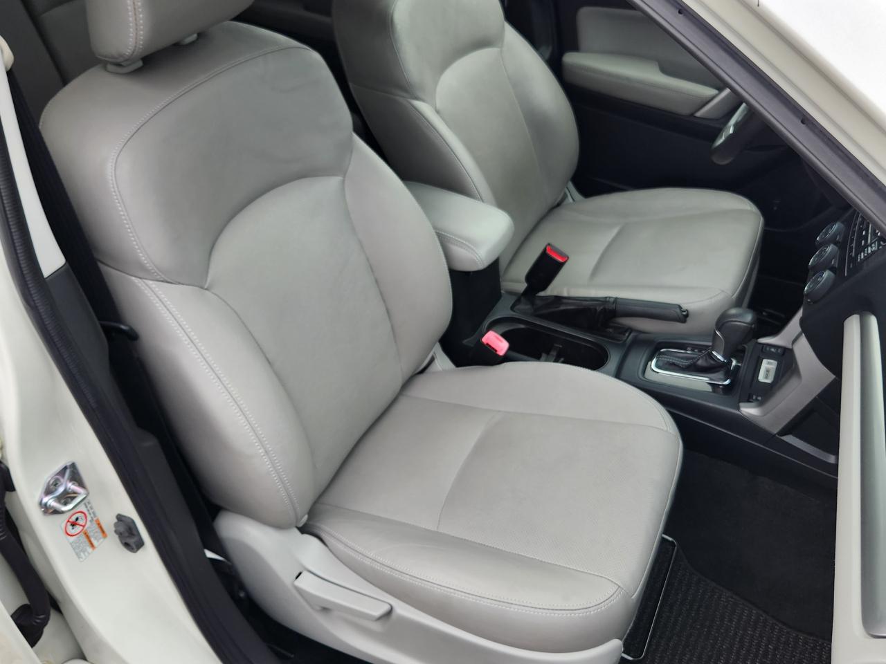 Subaru Forester 4dr CVT 2.5i Touring PZEV 2015