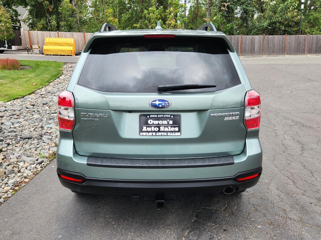 Subaru Forester 4dr CVT 2.5i Limited PZEV 2016