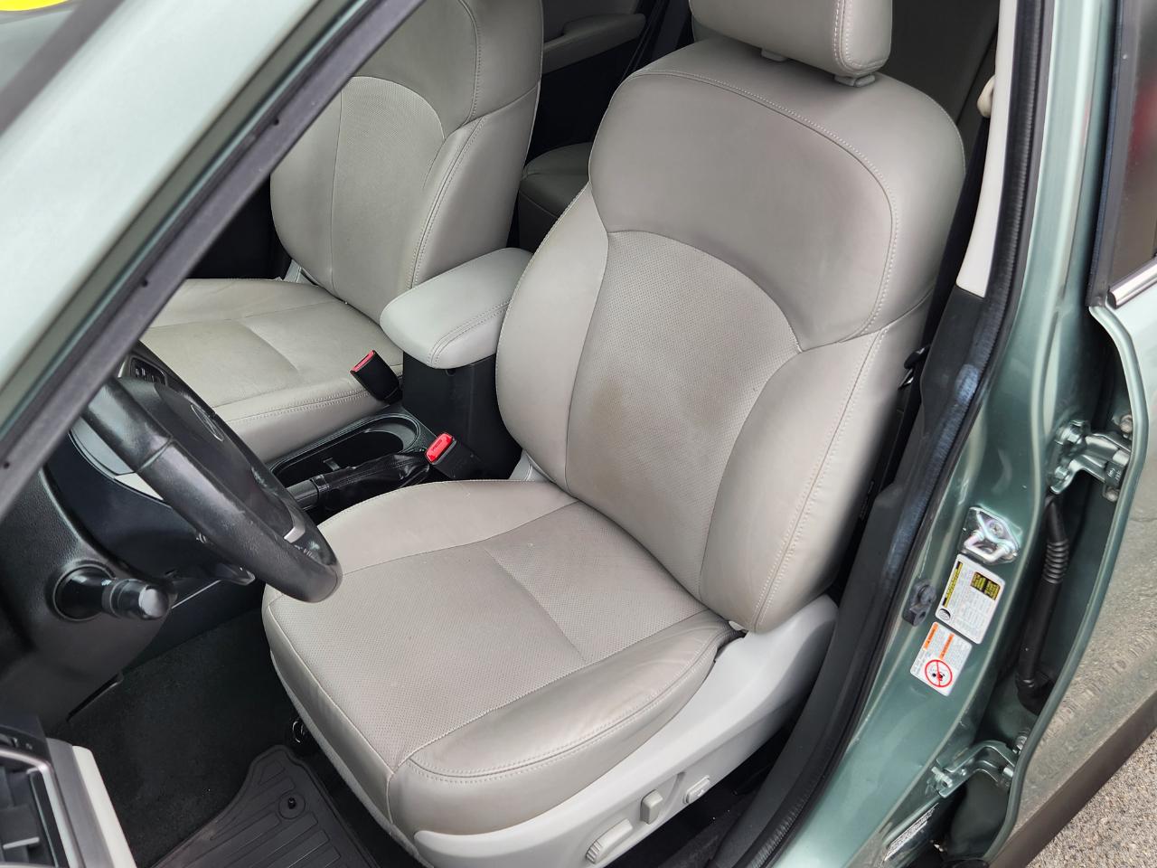 Subaru Forester 4dr CVT 2.5i Limited PZEV 2016