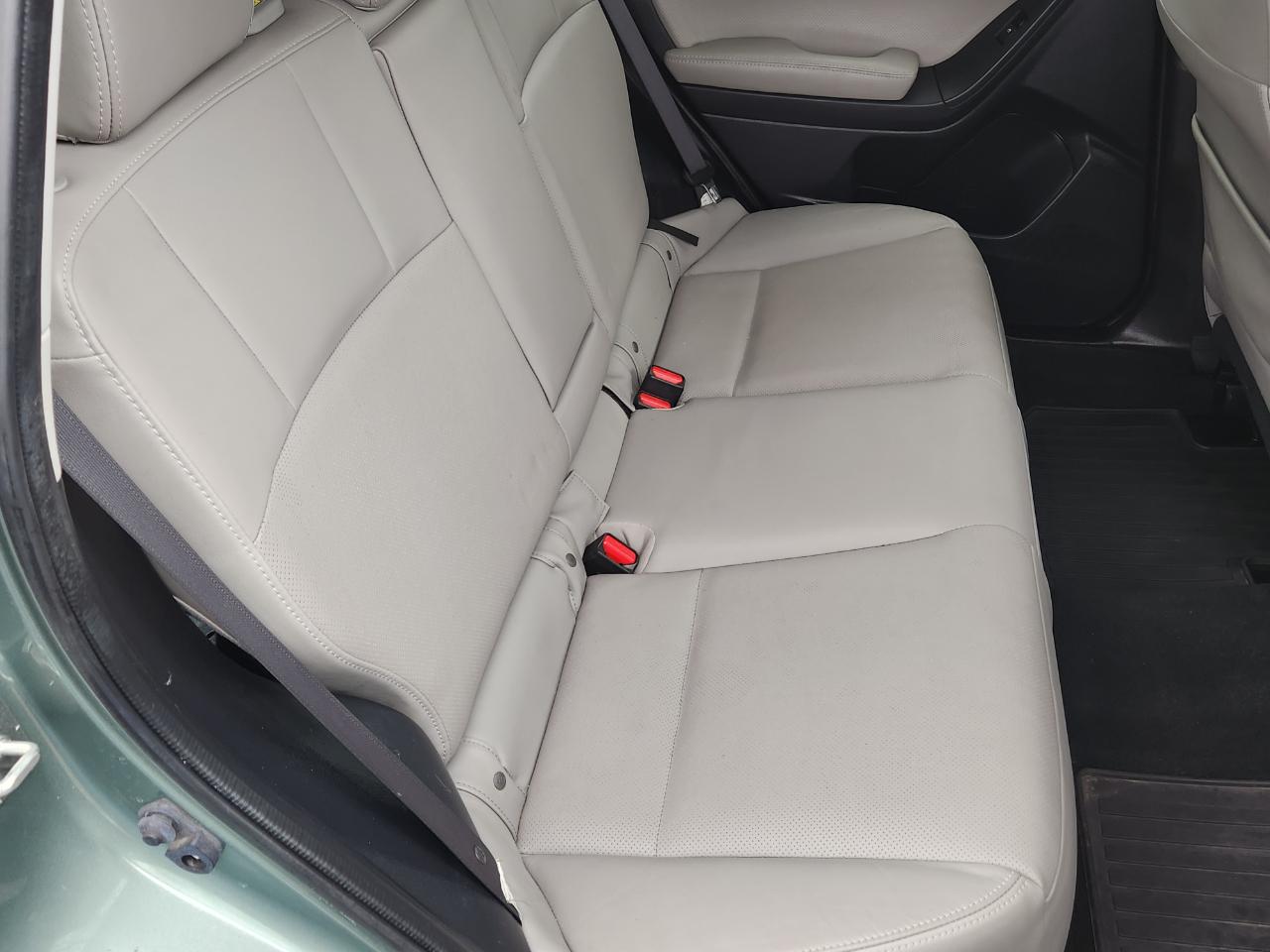 Subaru Forester 4dr CVT 2.5i Limited PZEV 2016