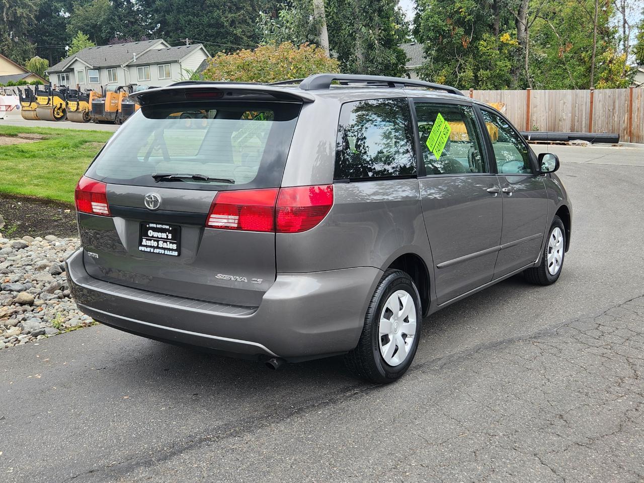 Toyota Sienna 5dr CE FWD 7-Passenger (Natl) 2005