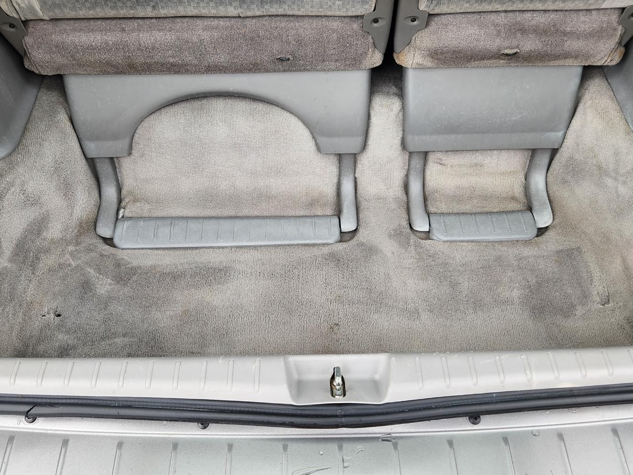 Toyota Sienna 5dr CE FWD 7-Passenger (Natl) 2005