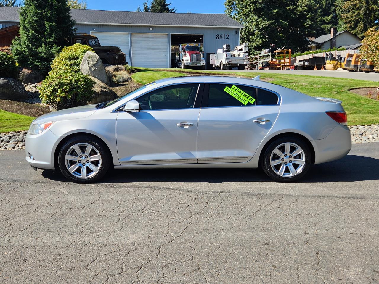 Buick LaCrosse 4dr Sdn CXL FWD 2011