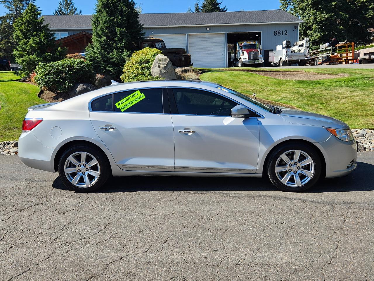 Buick LaCrosse 4dr Sdn CXL FWD 2011
