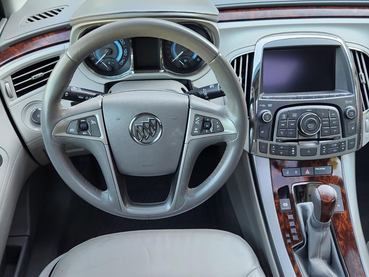 Buick LaCrosse 4dr Sdn CXL FWD 2011