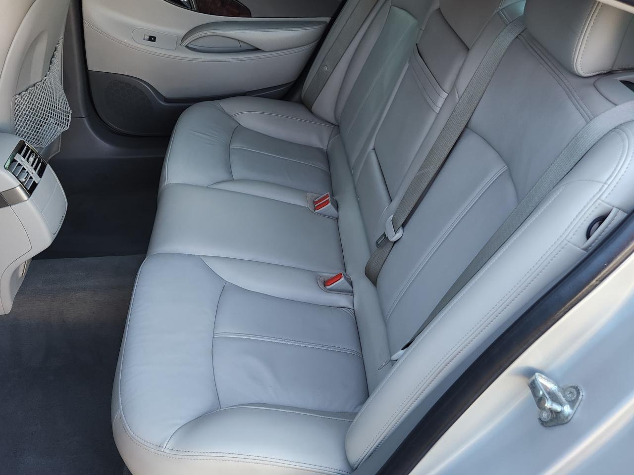 Buick LaCrosse 4dr Sdn CXL FWD 2011