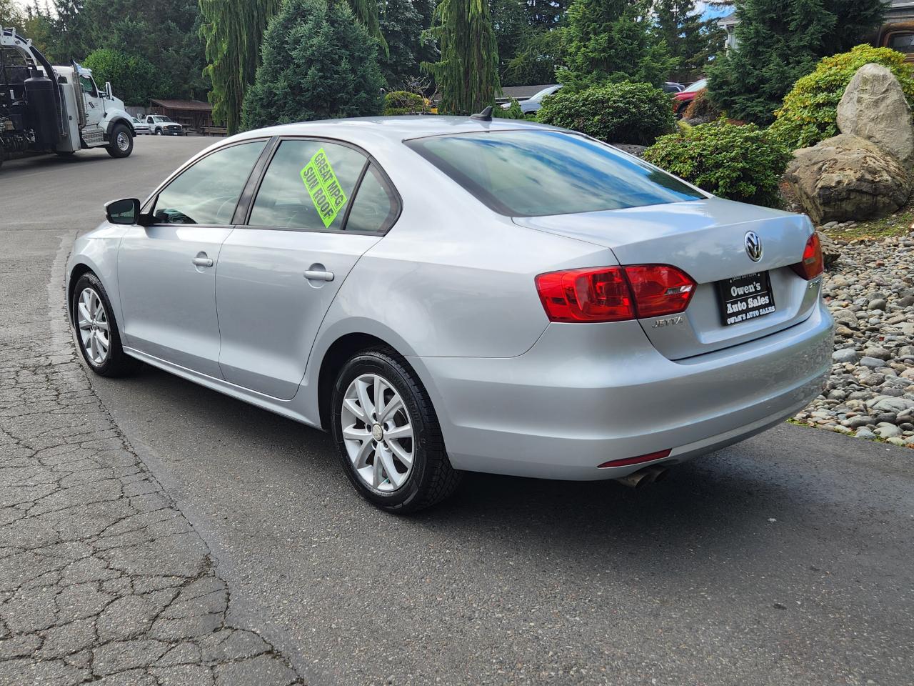 Volkswagen Jetta Sedan 4dr Auto SE PZEV 2012