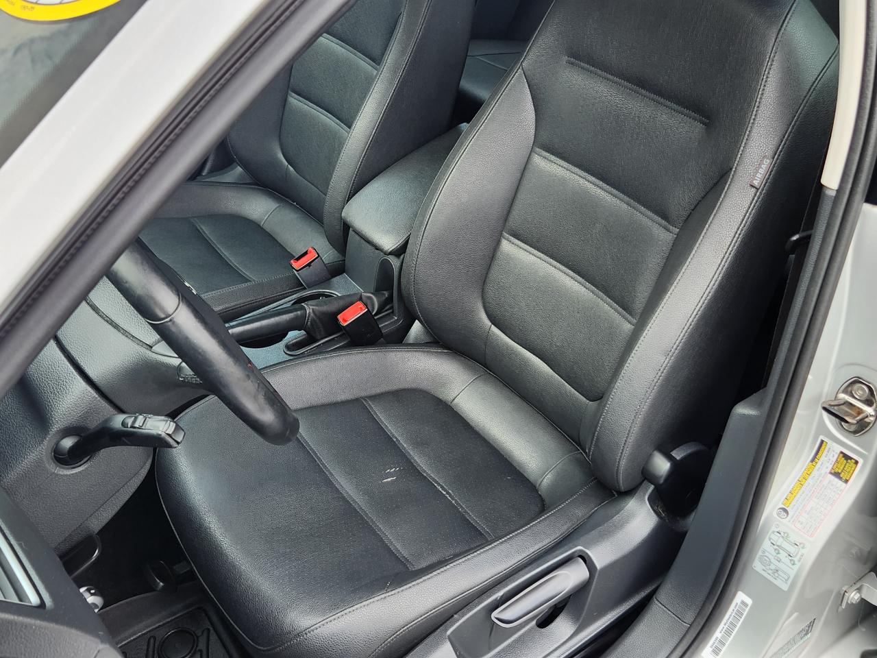 Volkswagen Jetta Sedan 4dr Auto SE PZEV 2012