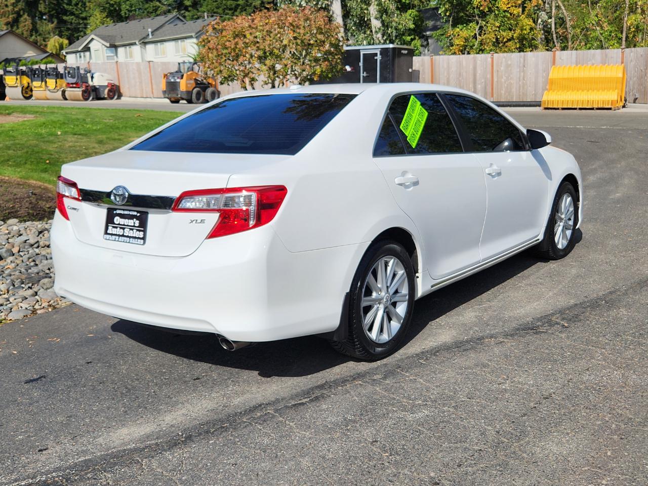 Toyota Camry 4dr Sdn I4 Auto XLE (Natl) 2012