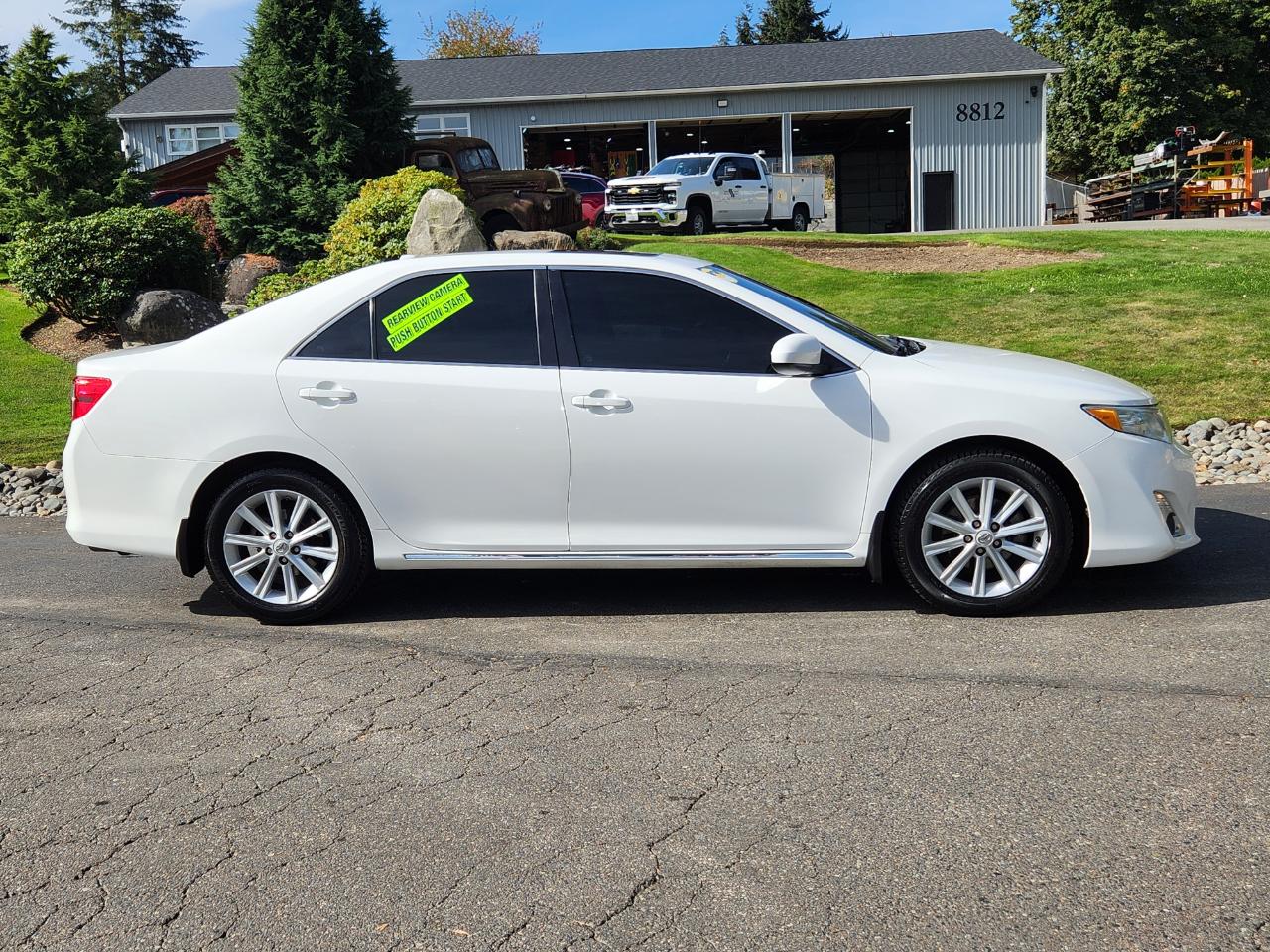 Toyota Camry 4dr Sdn I4 Auto XLE (Natl) 2012