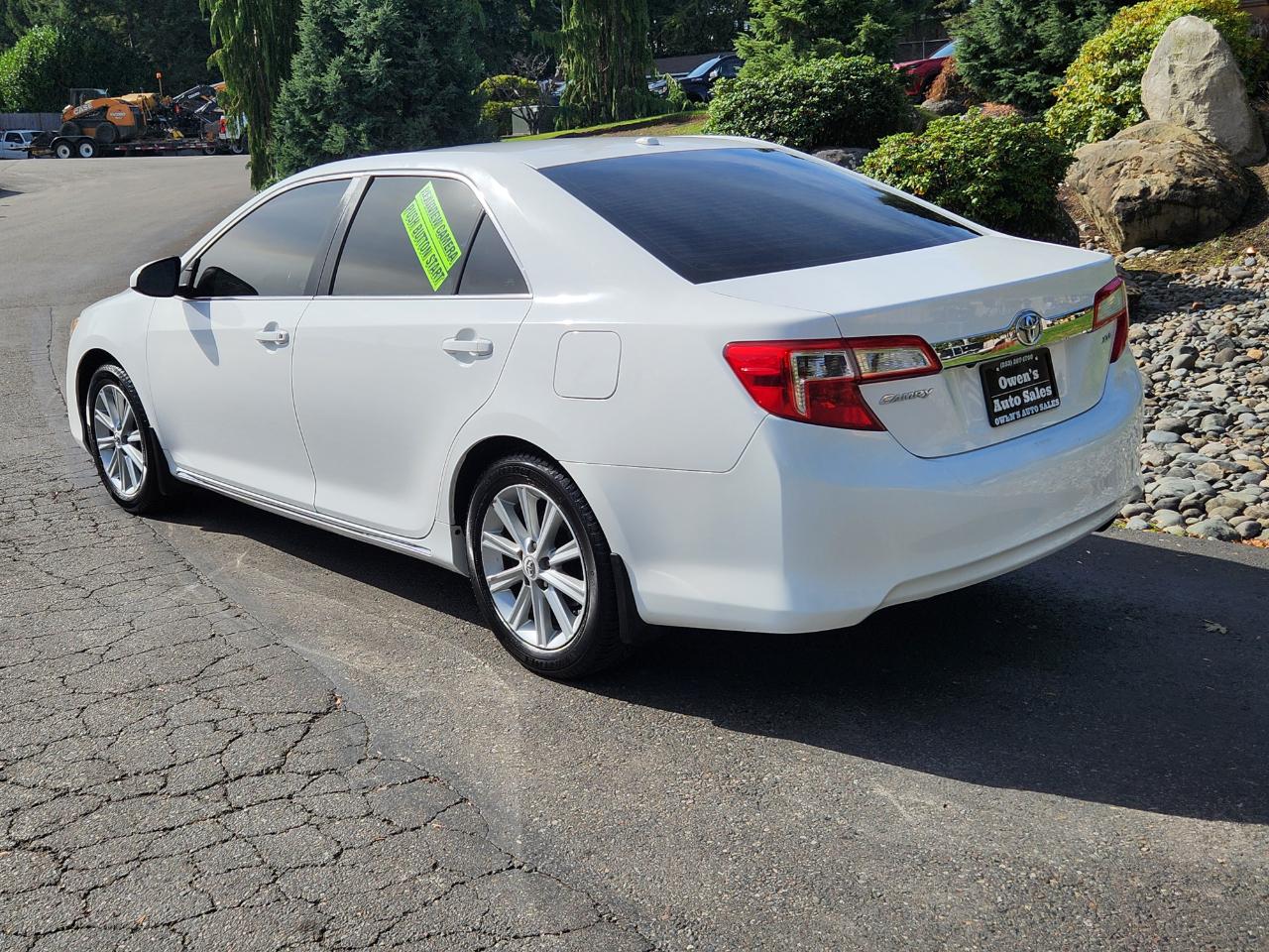 Toyota Camry 4dr Sdn I4 Auto XLE (Natl) 2012