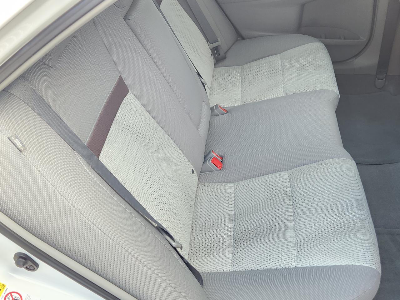 Toyota Camry 4dr Sdn I4 Auto XLE (Natl) 2012