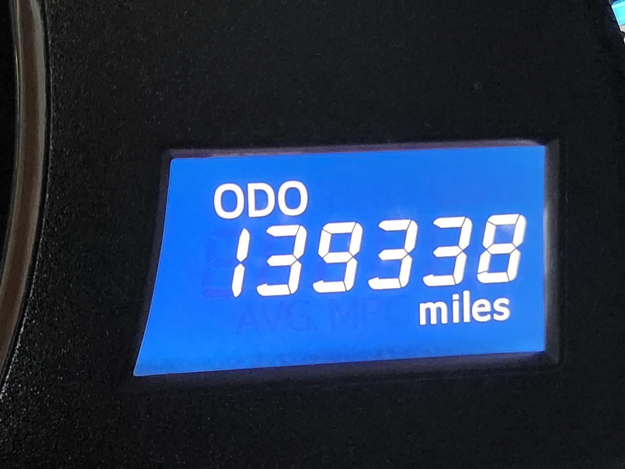 Toyota Camry 4dr Sdn I4 Auto XLE (Natl) 2012