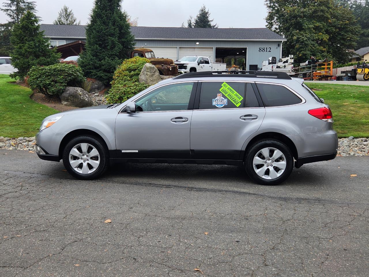 Subaru Outback 4dr Wgn H4 Auto 2.5i Prem AWP 2011