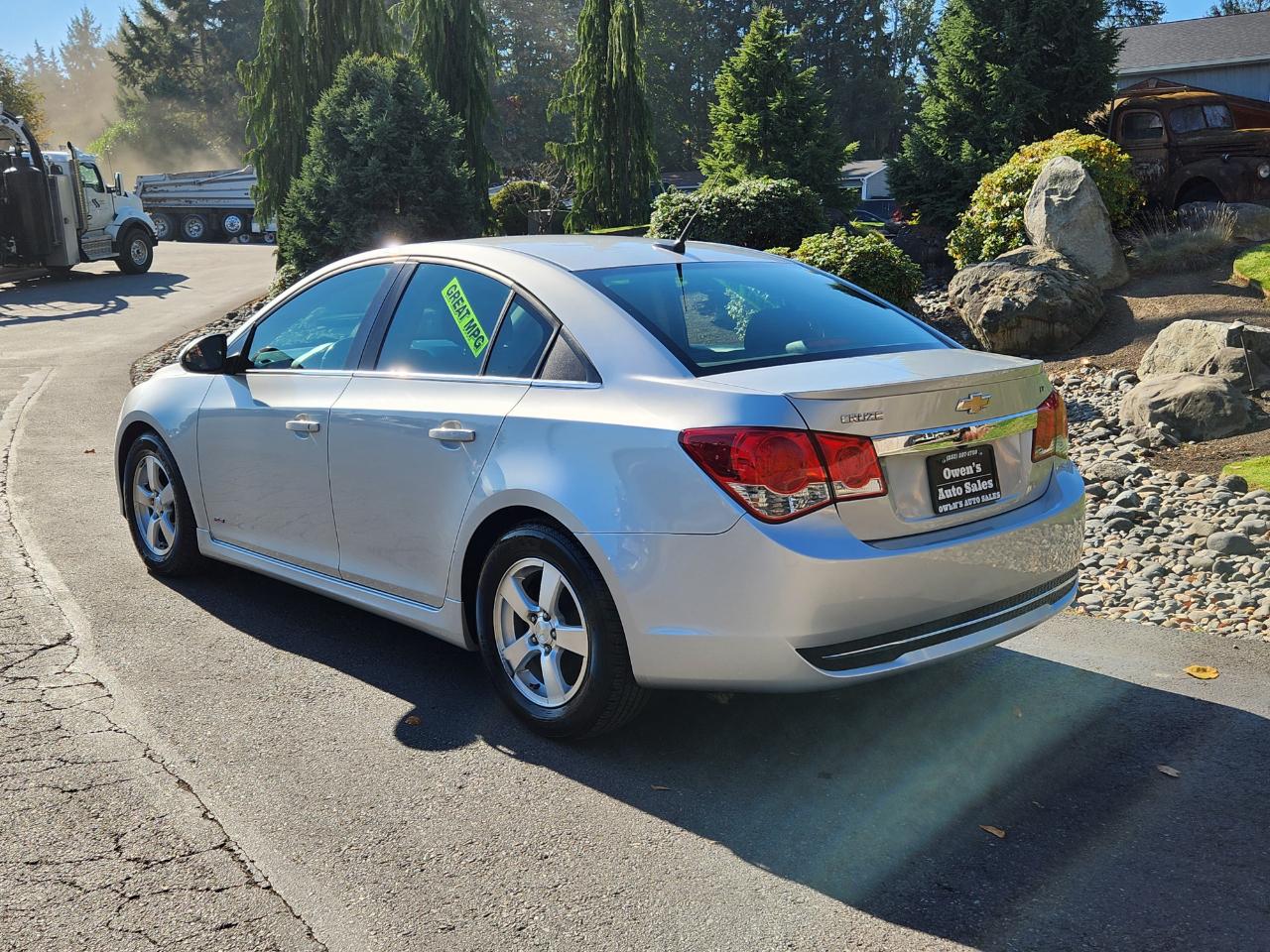 Chevrolet Cruze 4dr Sdn Auto 1LT 2013