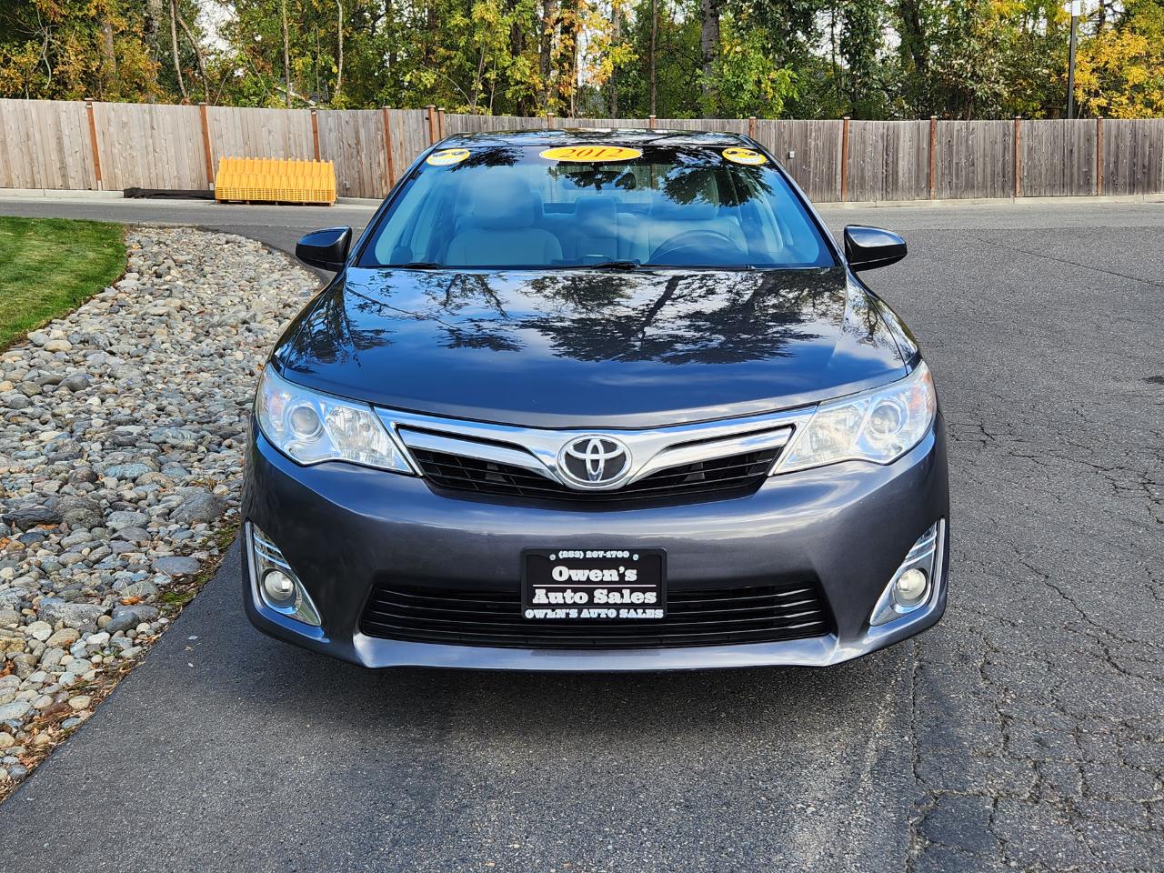 Toyota Camry 4dr Sdn I4 Auto XLE (Natl) 2012