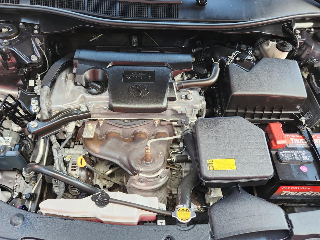 Toyota Camry 4dr Sdn I4 Auto XLE (Natl) 2012